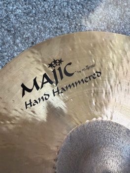 Majestic MAJIC Crash 18" Ambient suspended