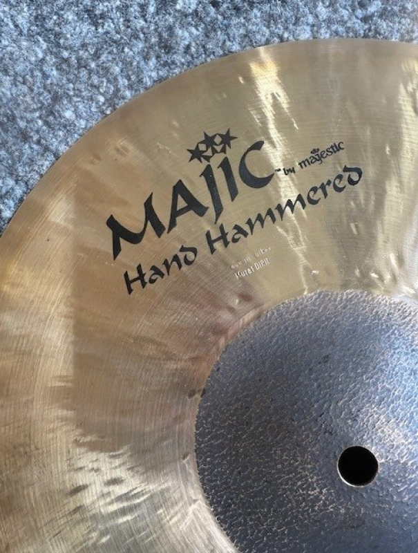 Majestic MAJIC Crash 12" Ambient suspended